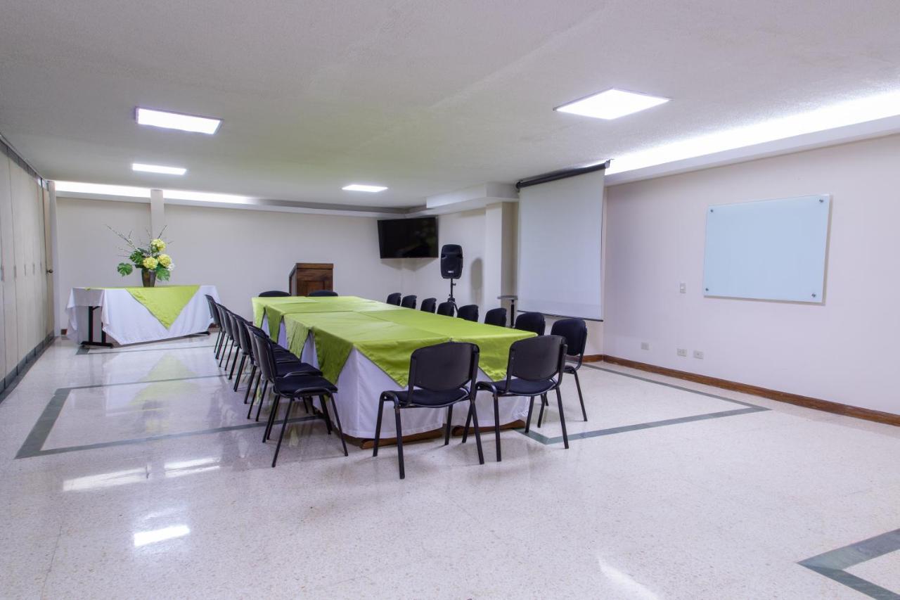 Hotel San Pedro Del Fuerte Medellín Extérieur photo